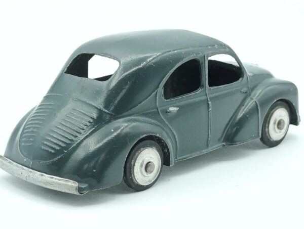 Renault 4CV 1946-1948 – Image 11