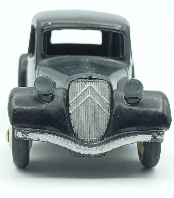 Citroën Traction Avant 11 BL (1952) – Image 4