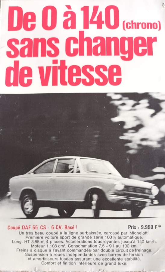 DAF 55 coupé de 3/4 avant en action, photo noir et blanc catalogue DAF