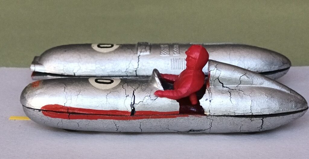 Tarf E.G.M. vue du profil gauche